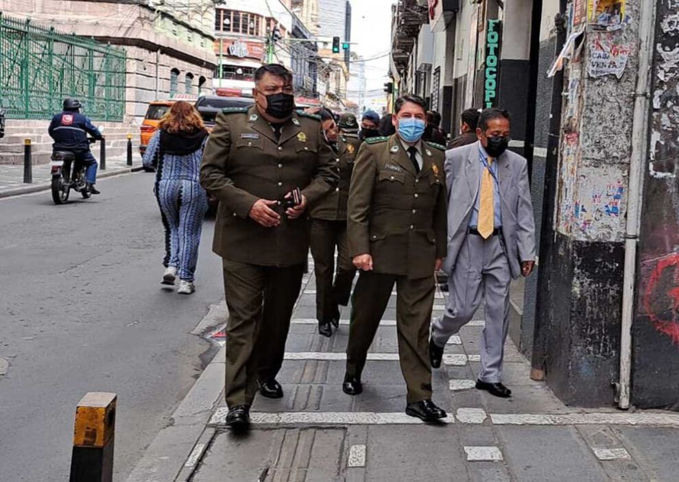 Denuncia contra jefes policiales por incumplimiento de deberes