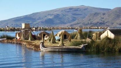 bajo nivel de agua en el lago Titicaca