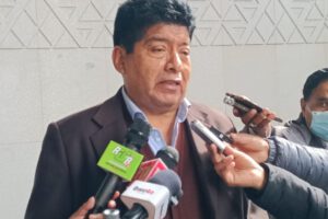 Malla curricular y su impacto en las familias según Ramiro Venegas