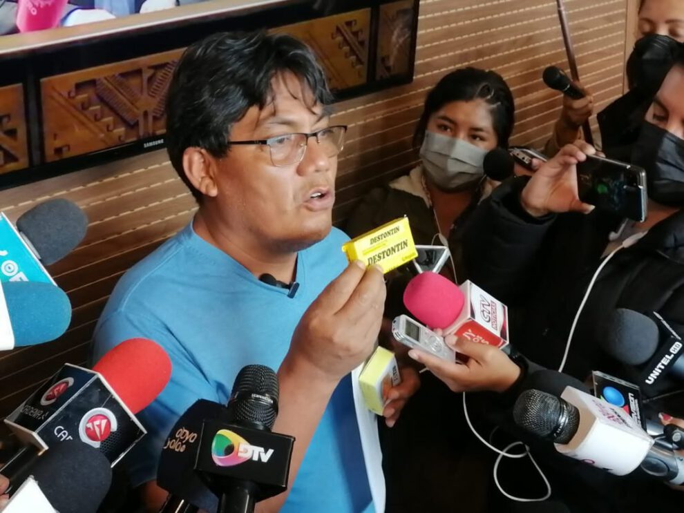 Hostigamiento de Héctor Arce en conferencia de prensa