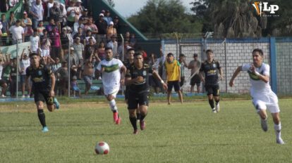 Real Santa Cruz frente a Palmaflor en la temporada 2023