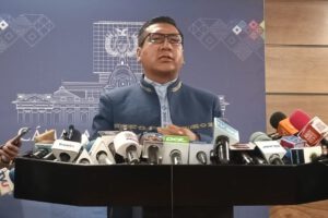 El diputado Freddy Mamani exige disculpas por comentario sobre la Wiphala