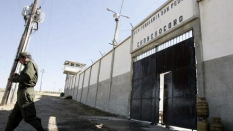 Penal de Chonchocoro encapsulado para atención médica