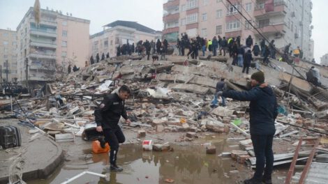 Sismo en Turquía y Siria causando cientos de muertos y miles de heridos