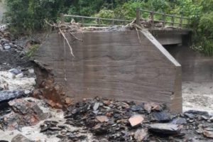 Ayuda para Yanacachi tras intensas lluvias