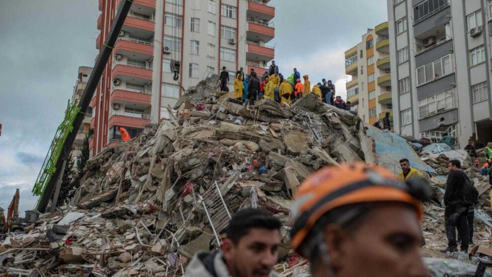Terremotos en Turquía y Siria dejan más de 3.700 muertos