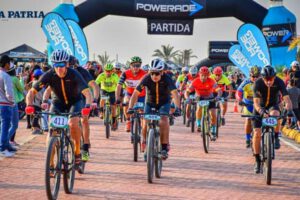 Liga Boliviana de Ciclismo de Pista con corredores de Cochabamba y Santa Cruz
