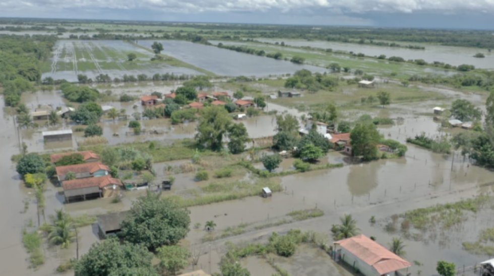 Inundaciones en Santa Cruz afectan colegios