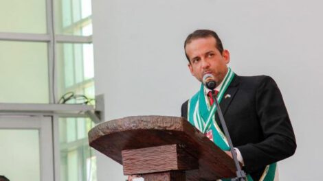 Golpe judicial a la Gobernación de Santa Cruz