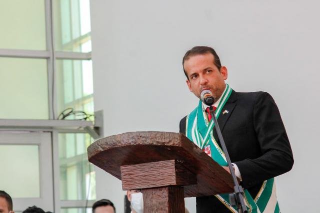 Golpe judicial a la Gobernación de Santa Cruz