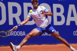 Hugo Dellien cumple una buena labor en el Córdoba Open
