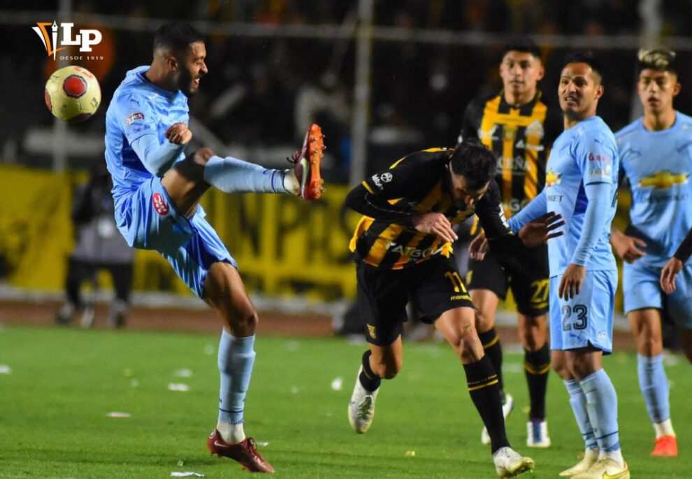 Clásico paceño entre The Strongest y Bolívar