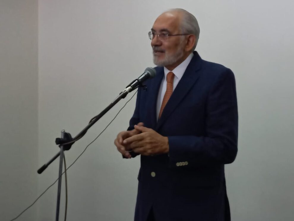 Carlos Mesa en conferencia de prensa sobre juicio por difamación