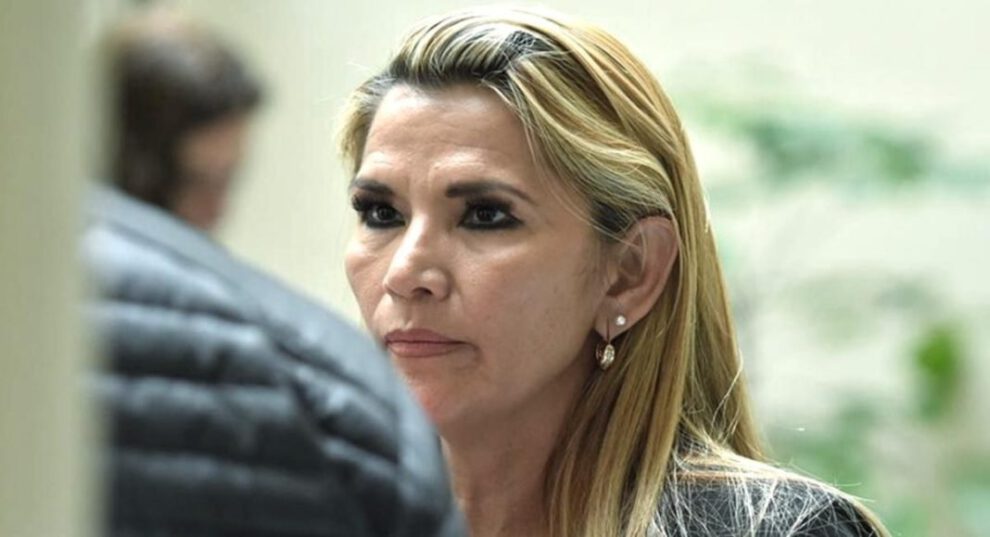 Añez juicio Jet-Fuel