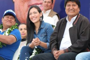 Adriana Salvatierra mediación iglesia 2019