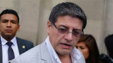 Jerjes Justiniano se declara perseguido político y pedirá asilo político