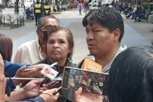 El senador Ticona encabeza la iniciativa sobre la Ley del Cáncer