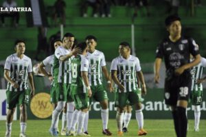 Copa División Profesional entre Oriente Petrolero y Real Tomayapo
