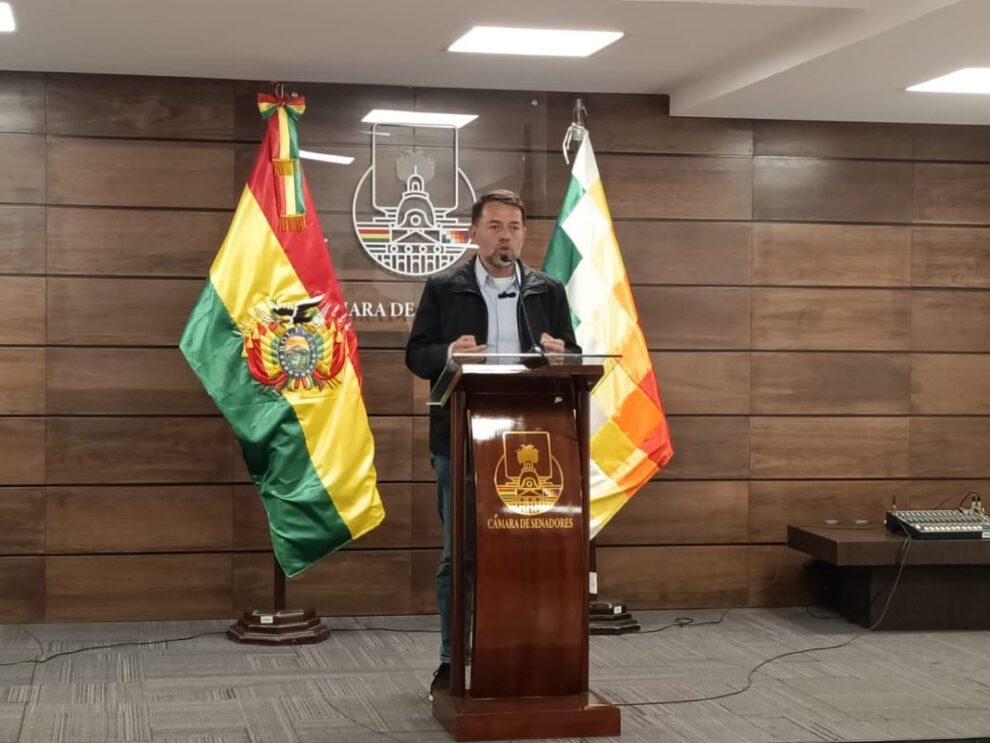 Camacho puede gobernar desde Chonchocoro