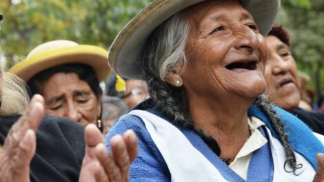 Capacitación en idioma originario para adultos mayores