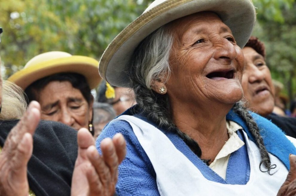 Capacitación en idioma originario para adultos mayores