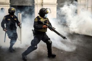 Uso excesivo de fuerza en Perú durante manifestaciones