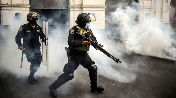 Uso excesivo de fuerza en Perú durante manifestaciones