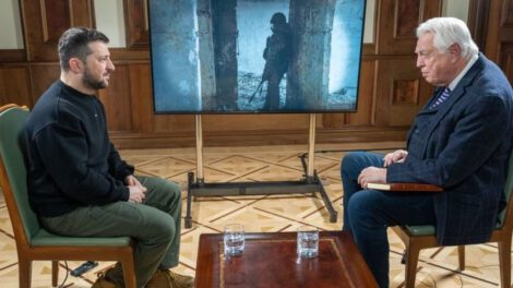 Invasión a Ucrania: Presidente Volodymyr Zelensky pide a la OTAN acelerar entrega de armamento