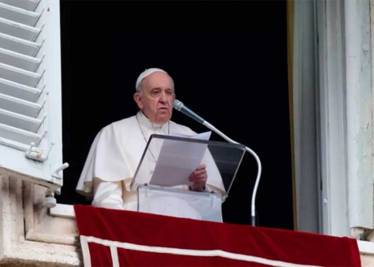 Papa pide poner fin a la guerra en Ucrania