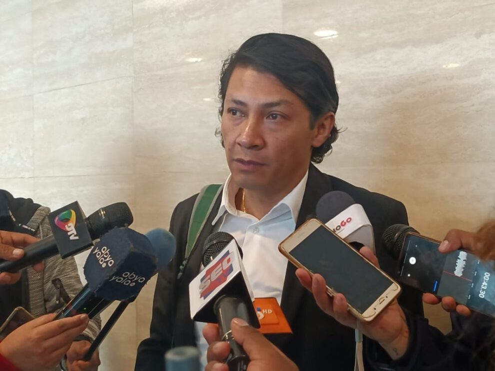 Recolección de firmas en el contexto político de Bolivia