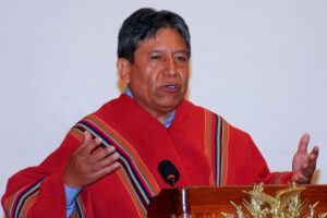 Choquehuanca advierte lealtad Estado