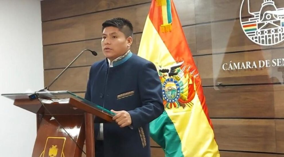 Revocatorio Luis Arce en rueda de prensa con Leonardo Loza