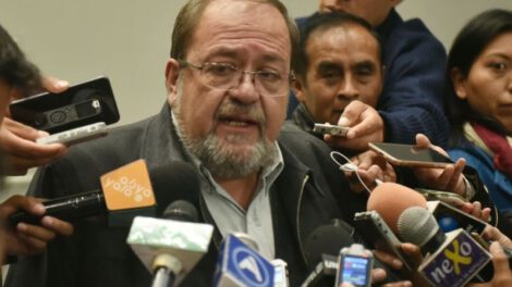 Presupuesto para nueva currícula según Roberto Aguilar
