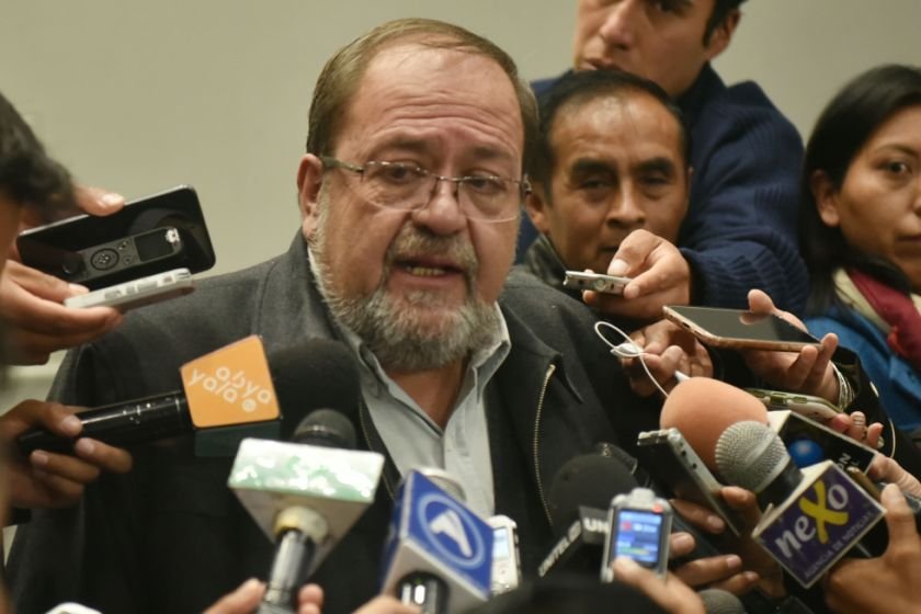 Presupuesto para nueva currícula según Roberto Aguilar
