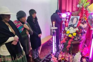 Velorio de una de las víctimas de feminicidio en El Alto