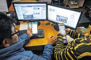 Cuentas falsas guerreros digitales desactivadas por Facebook