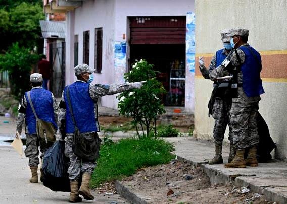 Minga en Santa Cruz para combatir el dengue