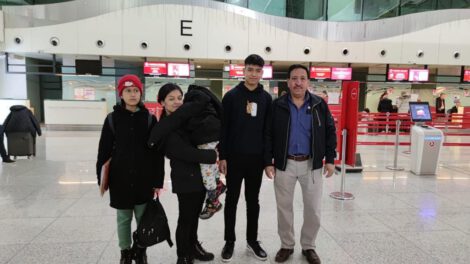 Familia boliviana afectada por el terremoto en Turquía
