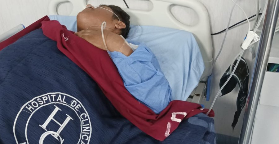 César Apaza en el Hospital de Clínicas