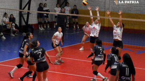 Freddy León reelegido como presidente de la Federación Boliviana de Voleibol