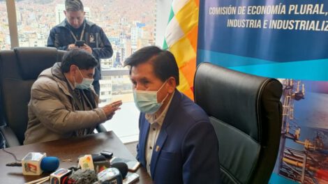 Evo Morales instando a formalizar acusaciones sobre financiamiento de guerreros digitales