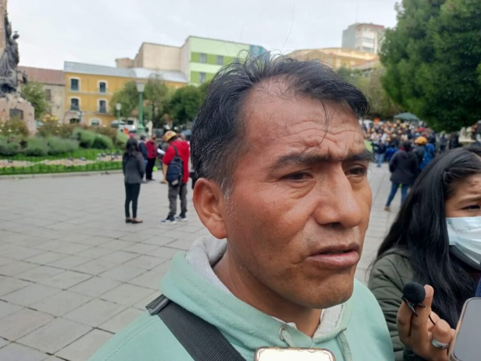 Revocatorio para Arce según Andrés Flores
