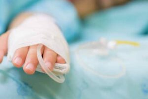 Fallece niño por picadura de alacrán en Santa Cruz