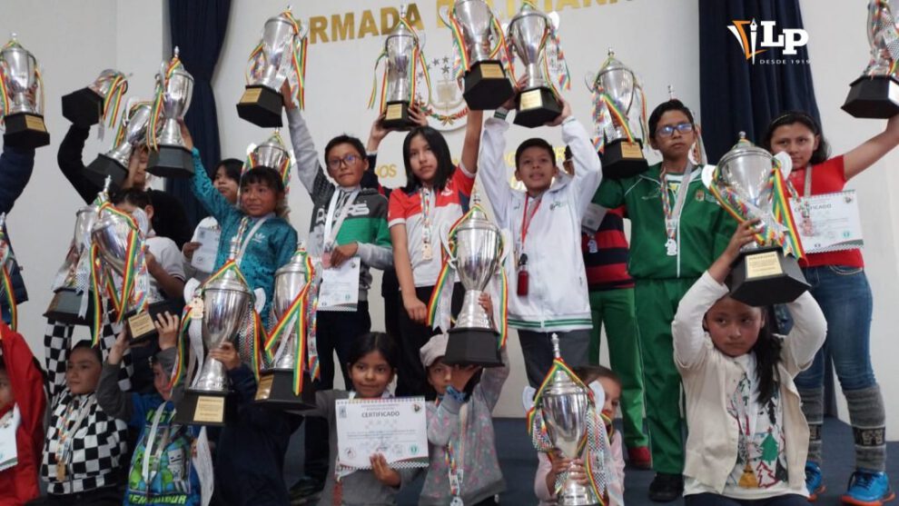Los ganadores del Torneo Nacional Clasificatorio de Ajedrez en La Paz