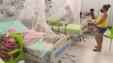 Dengue en Santa Cruz: Padres gastan de su bolsillo el tratamiento para sus hijos infectados