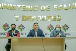 Falta de medicamentos para el dengue según Jeyson Auza