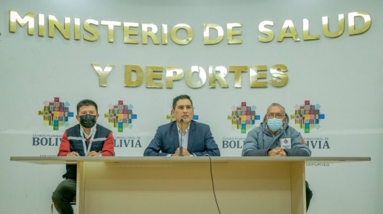 Falta de medicamentos para el dengue según Jeyson Auza