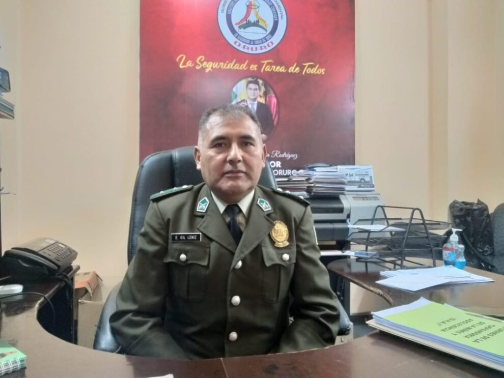 Resguardo de estudiantes en Oruro
