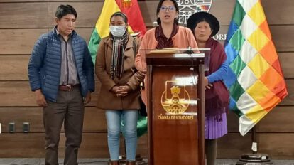 Excanciller y empresa china en el negocio del litio