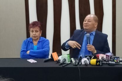 Cuentas falsas Gobierno en conferencia de prensa